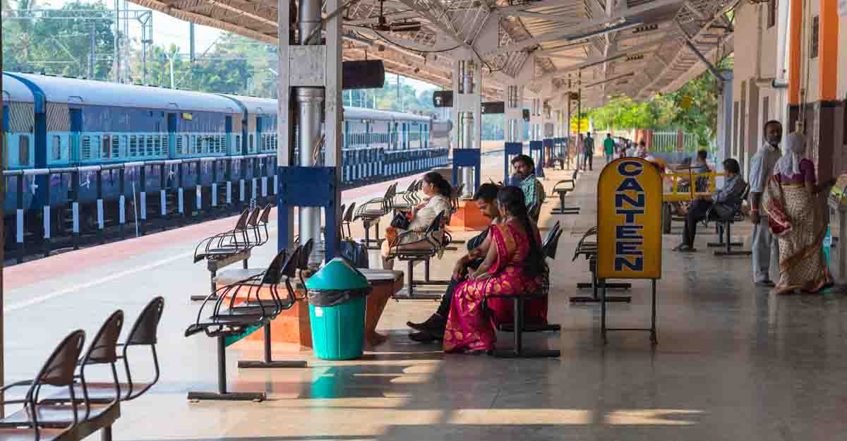 a railway station paragraph